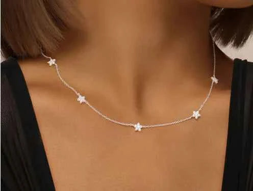 Short Necklace with Starry Beads and Choker Design