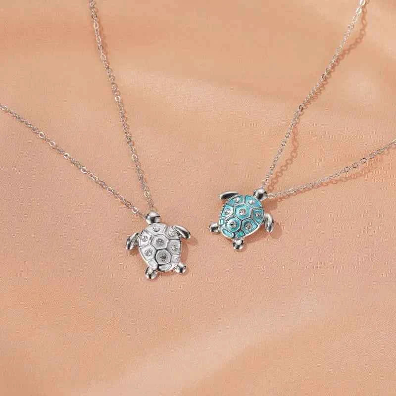 Charming Diamond Turtle Necklace with Cute Pendant