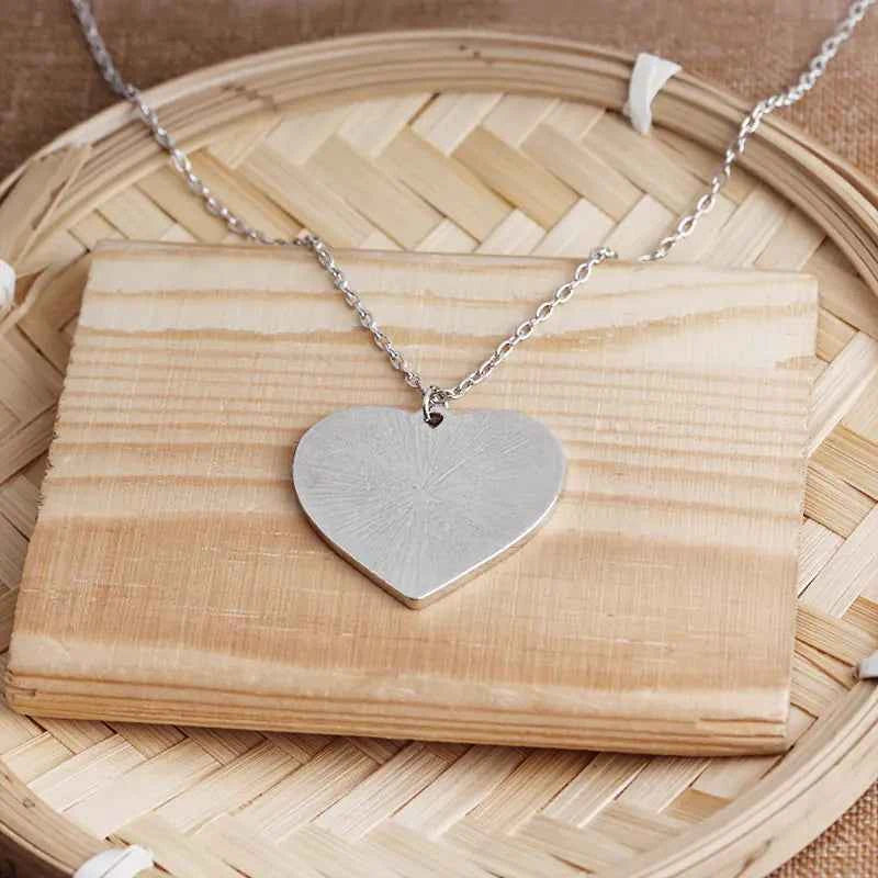 Heart-Shaped Engraved Necklace for Mother's Day Gift