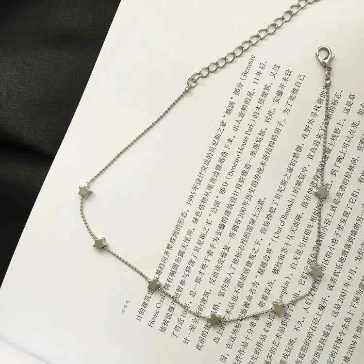 Short Necklace with Starry Beads and Choker Design