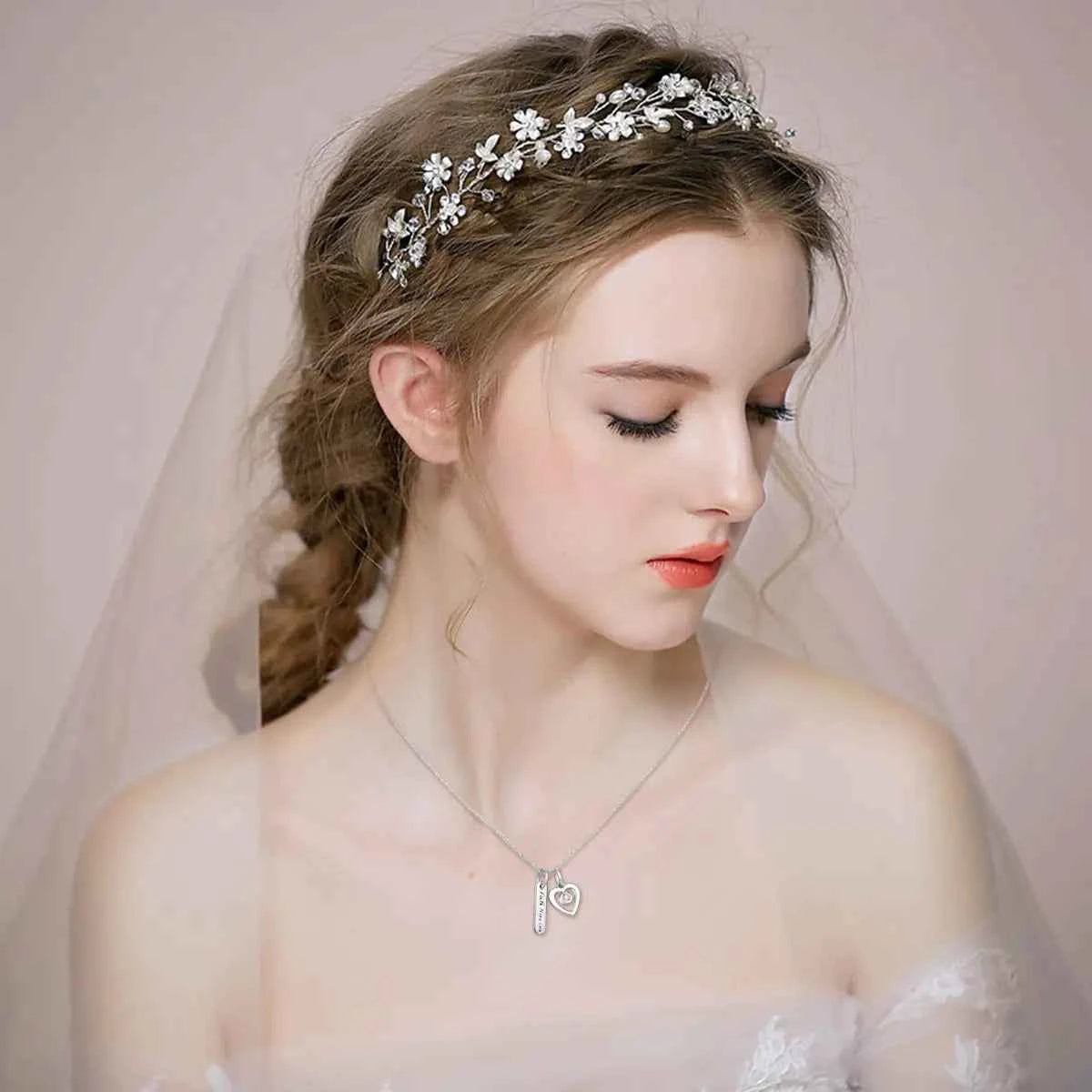Heart-Shaped Pendant Engraved Necklace in 925 Silver