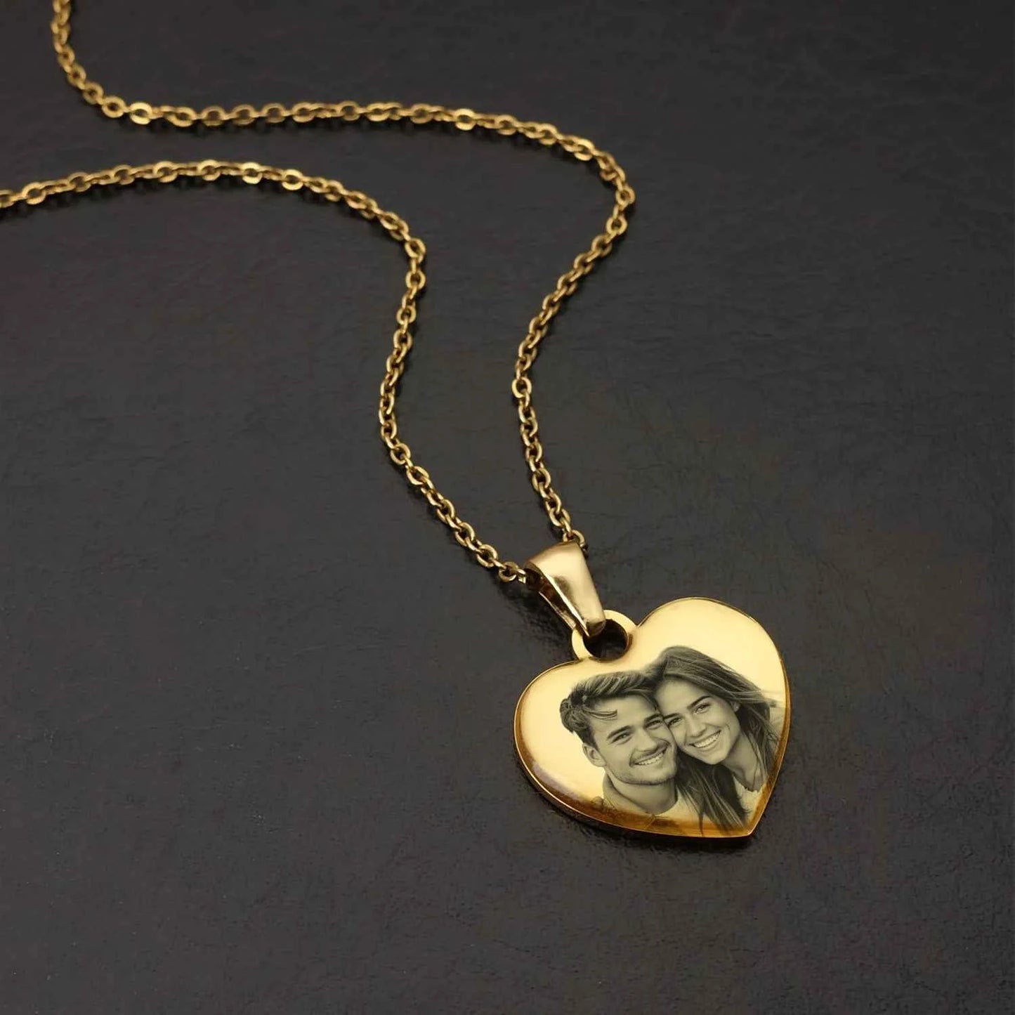 Personalized Heart Necklace Engraved Photo Necklace Customized Heart Pendant Chain Necklace Jewelry Gift