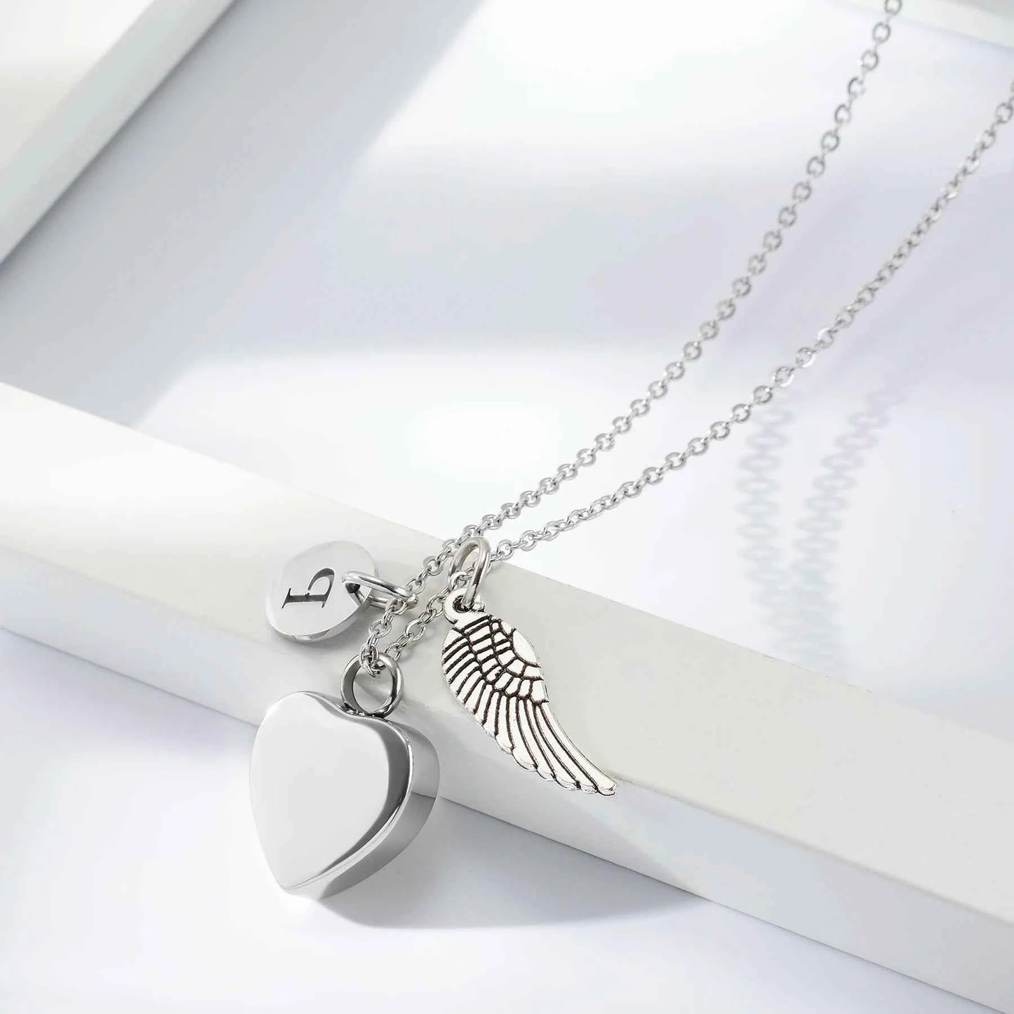 Personalized Stainless Steel Heart Ashes Urn Pendant Necklace Initial Letter Charm Engrave Pet Photo Memorial Jewelry Gift